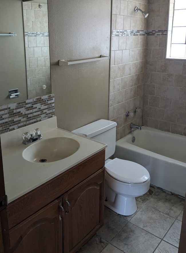 11003 S Longwood Dr, Unit 3-C