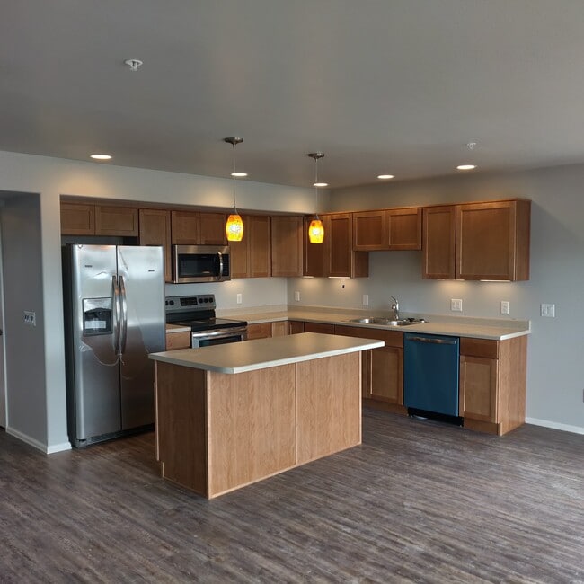 564 S Angus Ave, Unit F in Pueblo West, CO - Building Photo - Building Photo