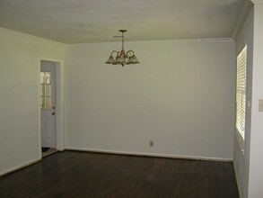 9003 Theysen Dr in Houston, TX - Building Photo - Building Photo