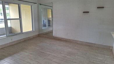 12125 Dorado Dr in North Port, FL - Building Photo - Building Photo