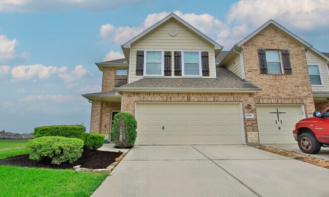property at 10516 Primo Pl