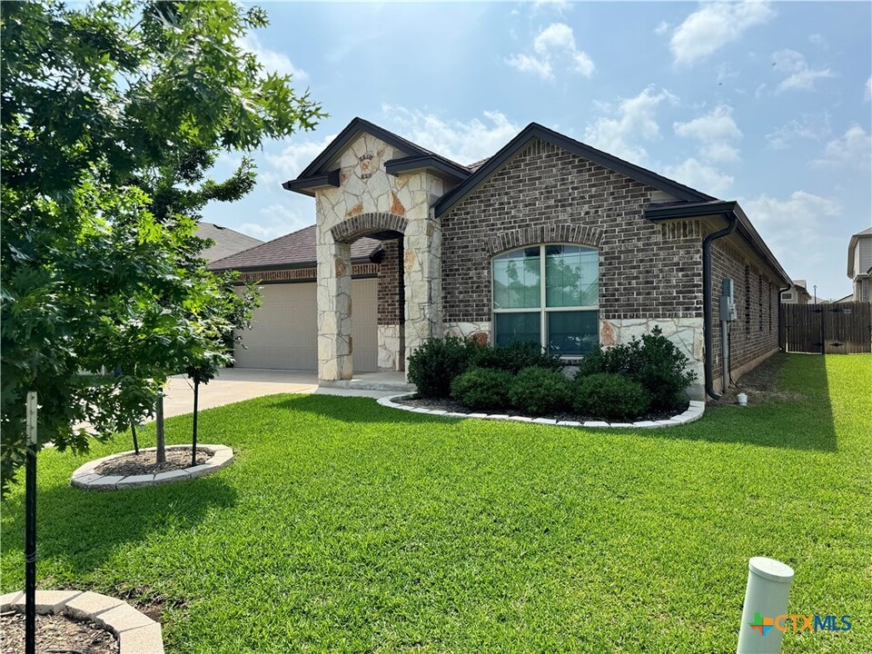 1234 Kiskadee Branch Dr in Temple, TX - Foto de edificio