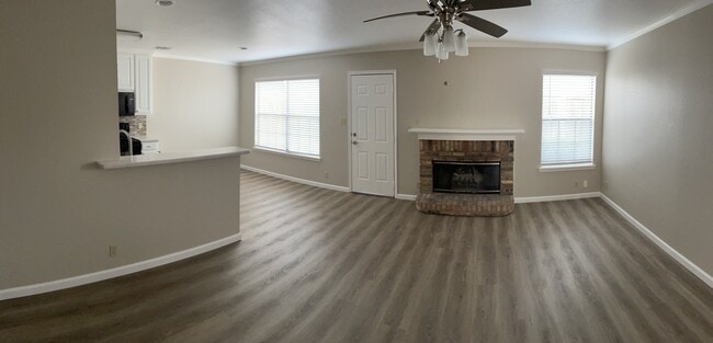 129 Wildwood Ct, Unit D in Grapevine, TX - Building Photo - Building Photo