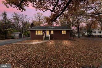 6548 Windham Ave in Alexandria, VA - Building Photo - Building Photo