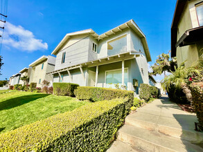 1311 Beryl St, Unit D in Redondo Beach, CA - Building Photo - Building Photo