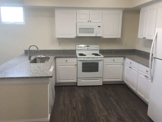 109 E 39th St in Norfolk, VA - Building Photo - Building Photo