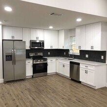 700 W Parnell St in Denison, TX - Building Photo - Building Photo