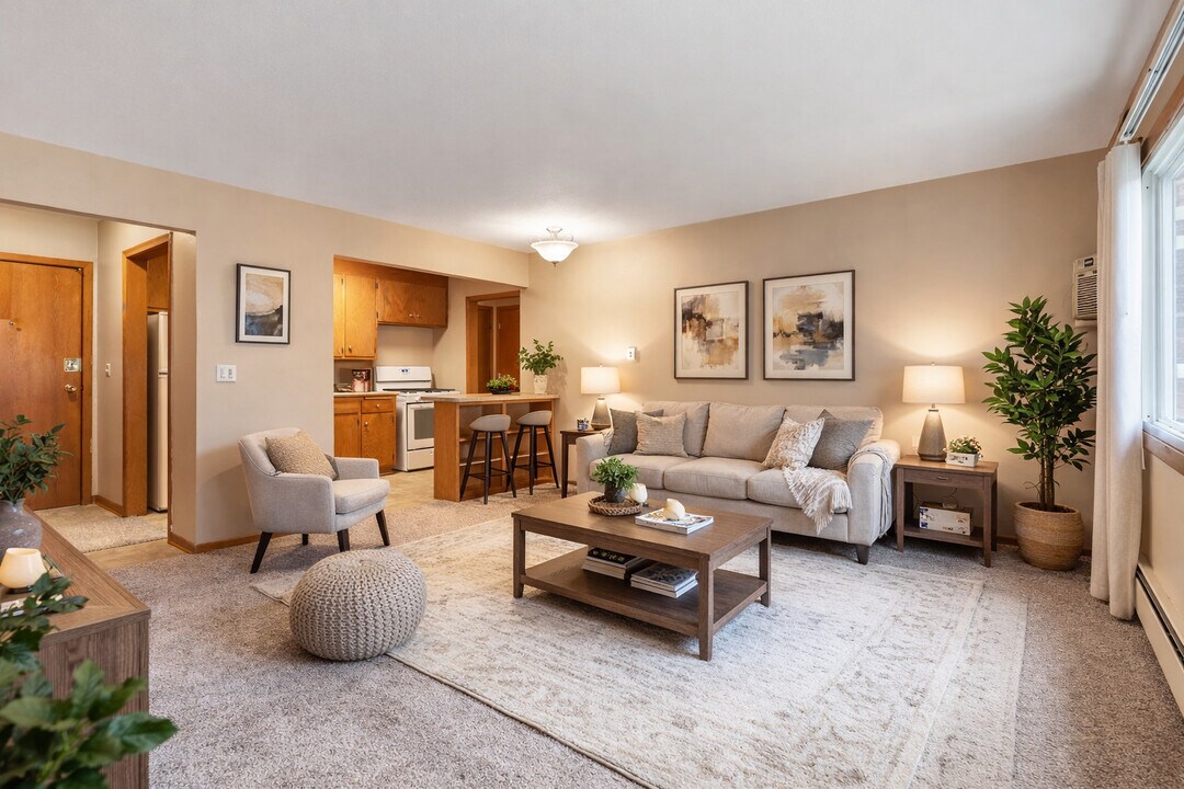 Lyndale Garden in Richfield, MN - Foto de edificio