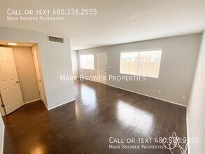 8547 E Belleview St in Scottsdale, AZ - Foto de edificio - Building Photo