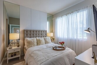 Palm Beach Preserve in West Palm Beach, FL - Building Photo - Building Photo