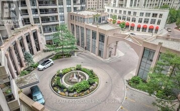 15 Northtown Way in Toronto, ON - Building Photo - Building Photo