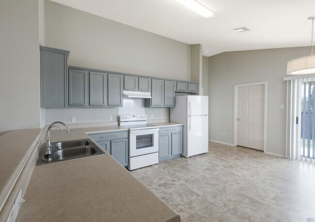 13400 James Monroe St in Manor, TX - Building Photo - Building Photo