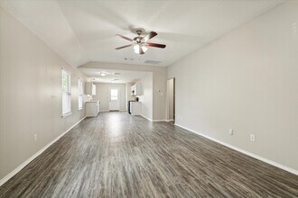 1435 Glasholm Dr in Houston, TX - Building Photo - Building Photo