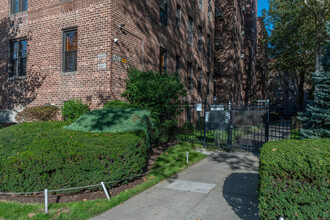 Shore Terrace Co-Op Apartments in Brooklyn, NY - Building Photo - Building Photo