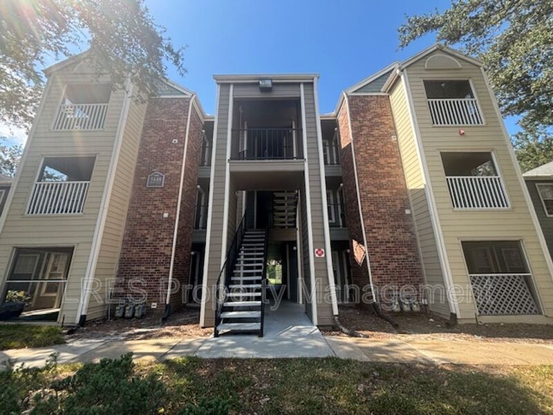 5148 Park Central Dr in Orlando, FL - Foto de edificio