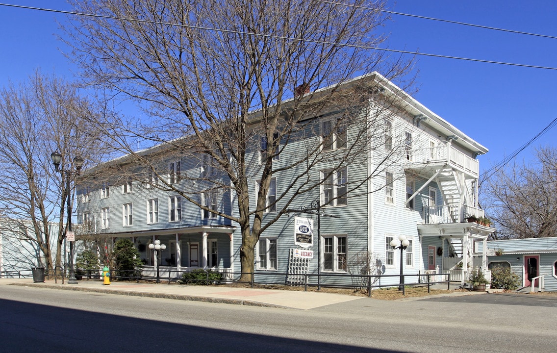 53 Water St in Augusta, ME - Building Photo