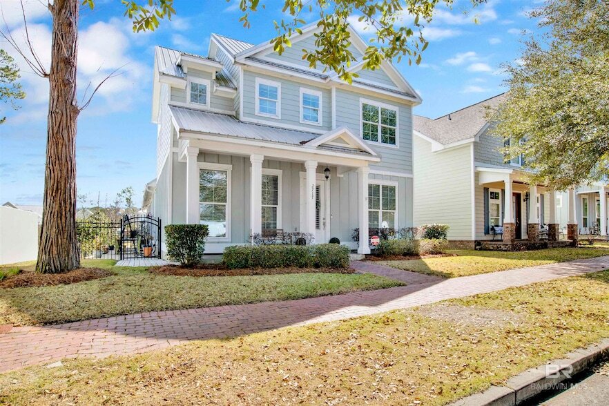 2717 Bienville Ave in Gulf Shores, AL - Building Photo
