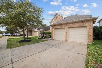13018 Orchard Green Dr in Richmond, TX - Foto de edificio - Building Photo