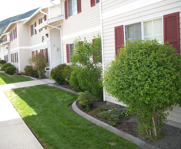 Creekside Apartments in Missoula, MT - Building Photo