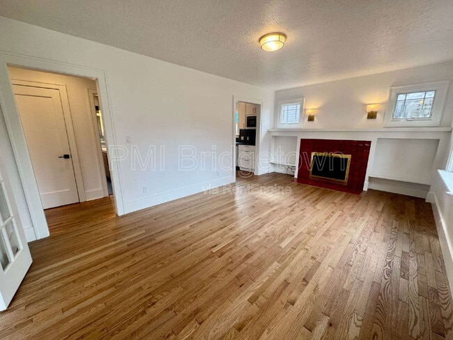 7300 N Mobile Ave in Portland, OR - Building Photo - Building Photo