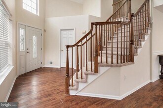 87 Canal View Dr in Lawrence Township, NJ - Building Photo - Building Photo