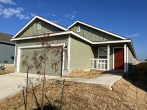 8523 Grosbeak Cv in San Antonio, TX - Building Photo - Building Photo