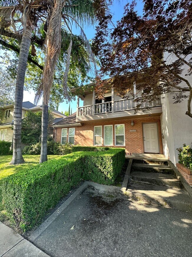 3636 Folsom Blvd in Sacramento, CA - Building Photo - Building Photo