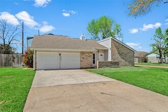 12411 Ravens Mate Dr in Cypress, TX - Foto de edificio - Building Photo
