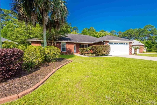 1915 Crown Pointe Blvd in Pensacola, FL - Foto de edificio - Building Photo