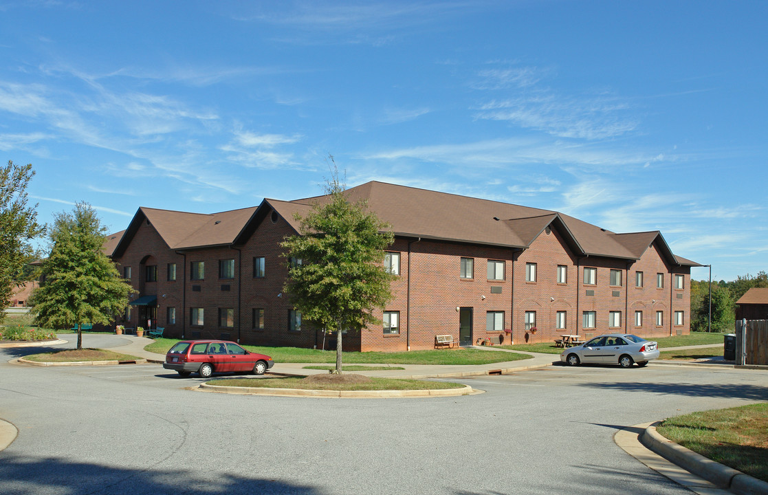 St. Peters Heritage Place Apartments in Winston-Salem, NC - Building Photo