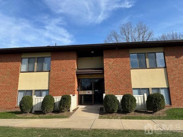 356 Ridge Rd, Unit C02 in Dayton, NJ - Building Photo - Building Photo