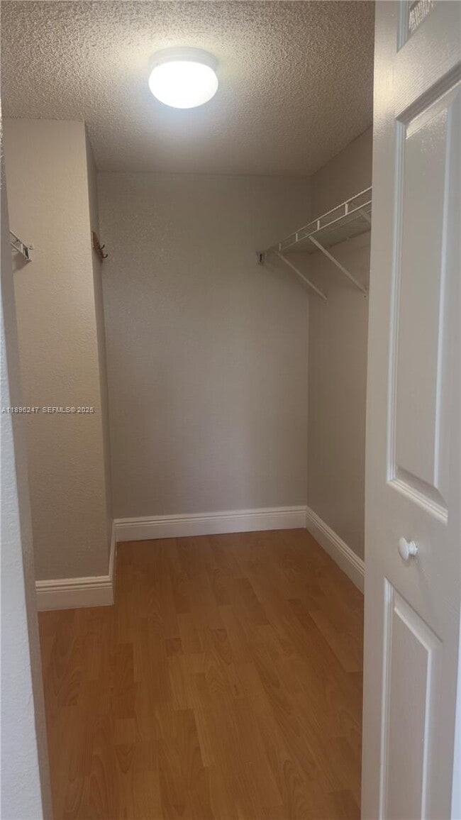 9998 Nob Hill Pl in Sunrise, FL - Building Photo - Building Photo