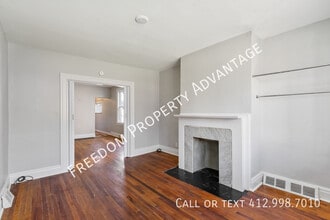 1737 Leolyn St in Pittsburgh, PA - Building Photo - Building Photo