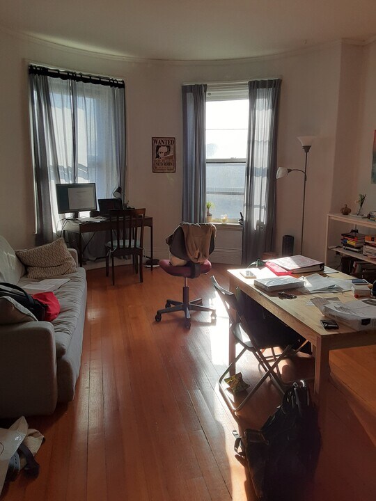 474 Commonwealth Avenue, Unit 4 in Boston, MA - Foto de edificio