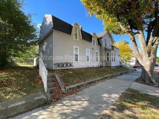 1000 Cass Ave SE in Grand Rapids, MI - Building Photo - Building Photo