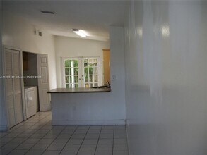 9307 NW 121st St in Hialeah Gardens, FL - Building Photo - Building Photo