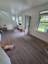 144 Woodland Dr in New Kensington, PA - Foto de edificio - Building Photo