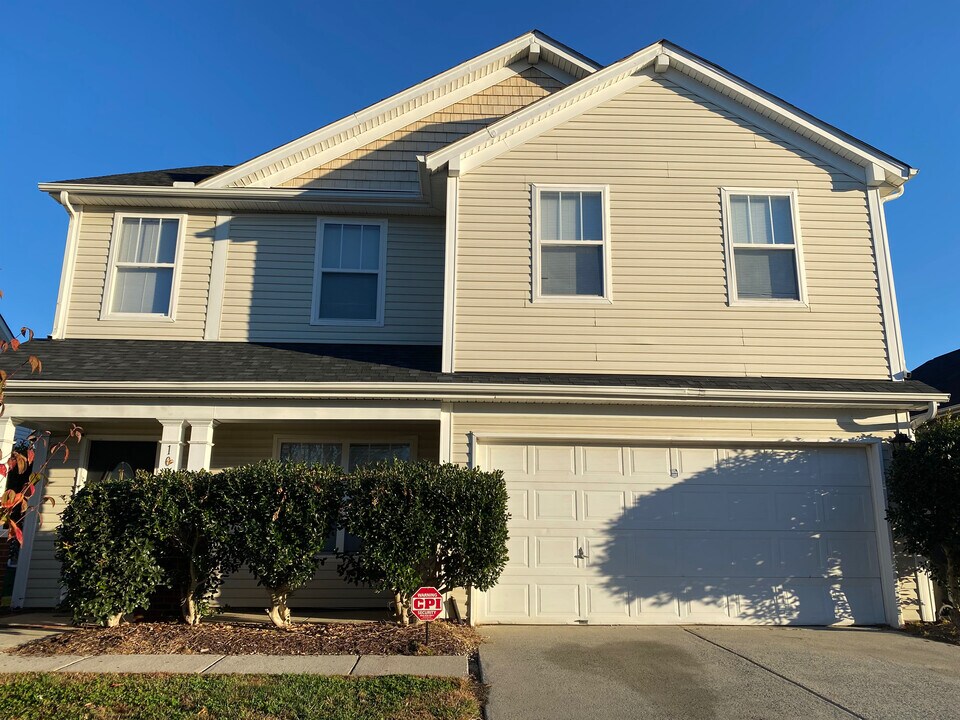 Room in House on Garrison Rd in Charlotte, NC - Building Photo