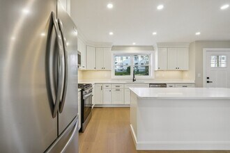 108 Stowe St in Fall River, MA - Building Photo - Building Photo