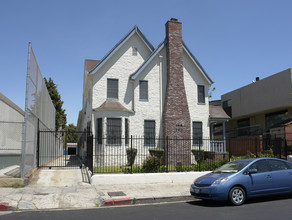 248 S Hobart Blvd in Los Angeles, CA - Building Photo - Building Photo