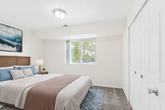 Chestnut Court Apartments in Wayne, MI - Foto de edificio - Building Photo