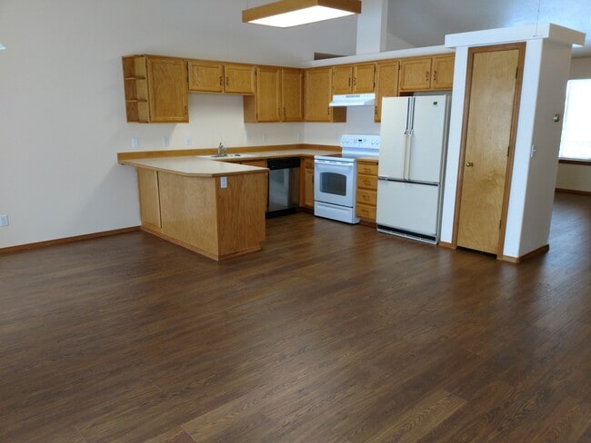 3425 Greenwich Rd in Coeur d'Alene, ID - Building Photo - Building Photo