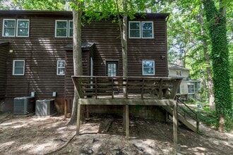 121 Noel Ann Ct in Cary, NC - Building Photo - Building Photo