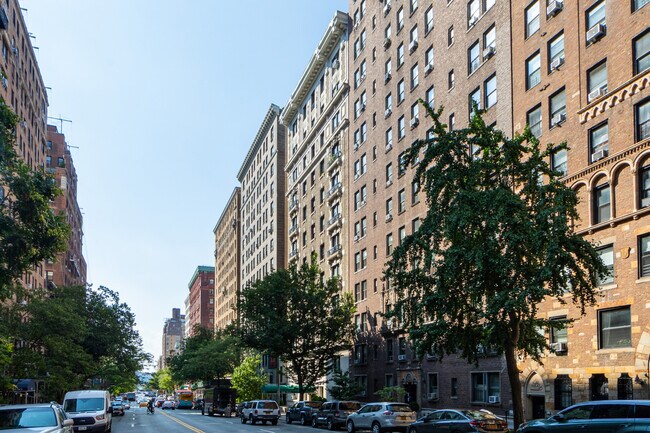 157 W 79th St in New York, NY - Building Photo - Building Photo