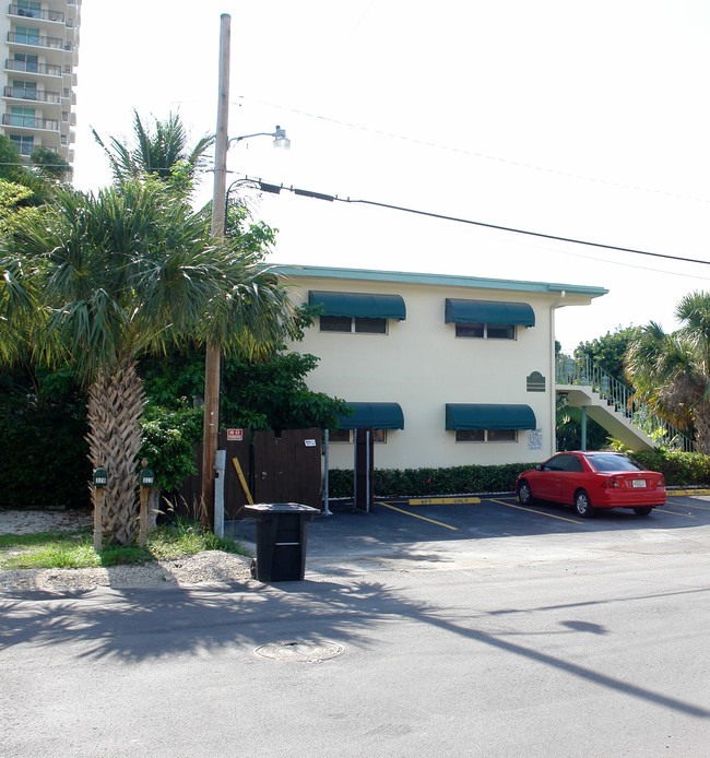 400 SW 7th Ave in Fort Lauderdale, FL - Building Photo - Building Photo