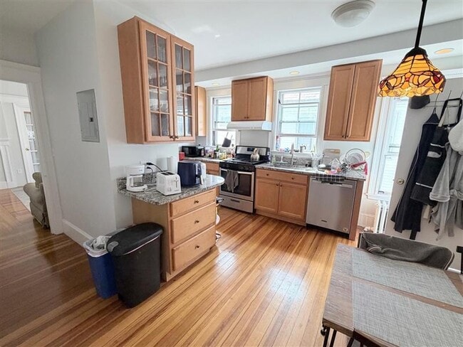 34 Leonard St in Somerville, MA - Building Photo - Building Photo