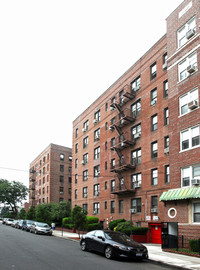 1840 E 13th St in Brooklyn, NY - Foto de edificio - Building Photo