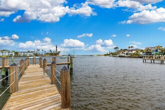 2508 Bay Dr in Pompano Beach, FL - Foto de edificio - Building Photo