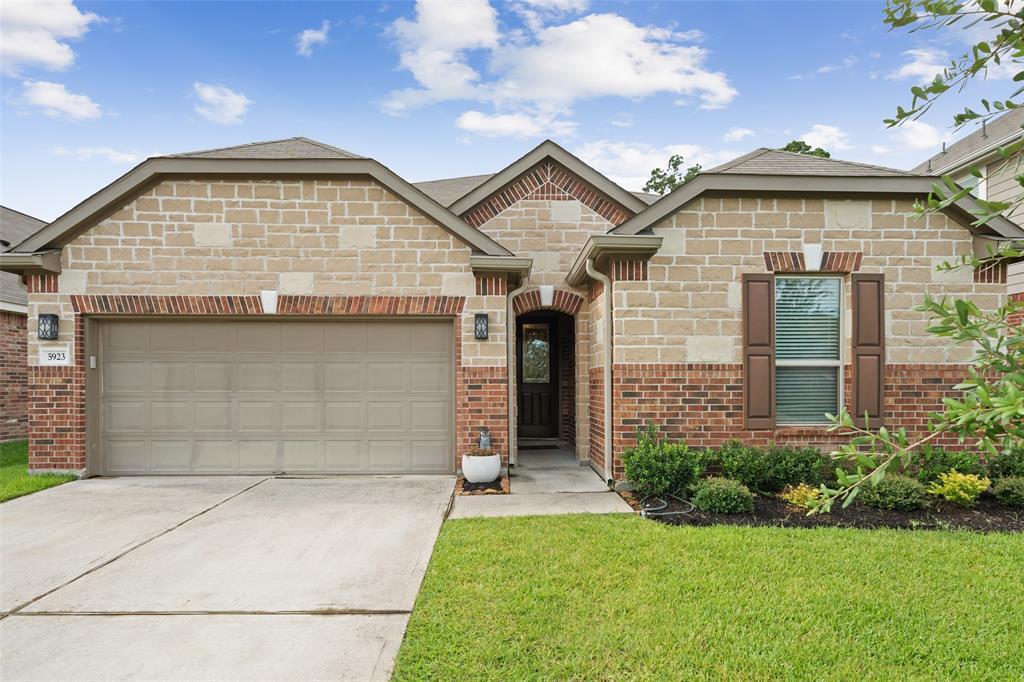 5923 River Timber Trl in Atascocita, TX - Building Photo