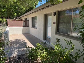 1850 E Maryland Ave, Unit 1850 E Maryland Ave #29 in Phoenix, AZ - Building Photo - Building Photo